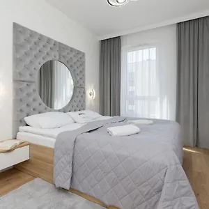 Praga Arte With Parking & Balcony By Renters , Warszawa Polska