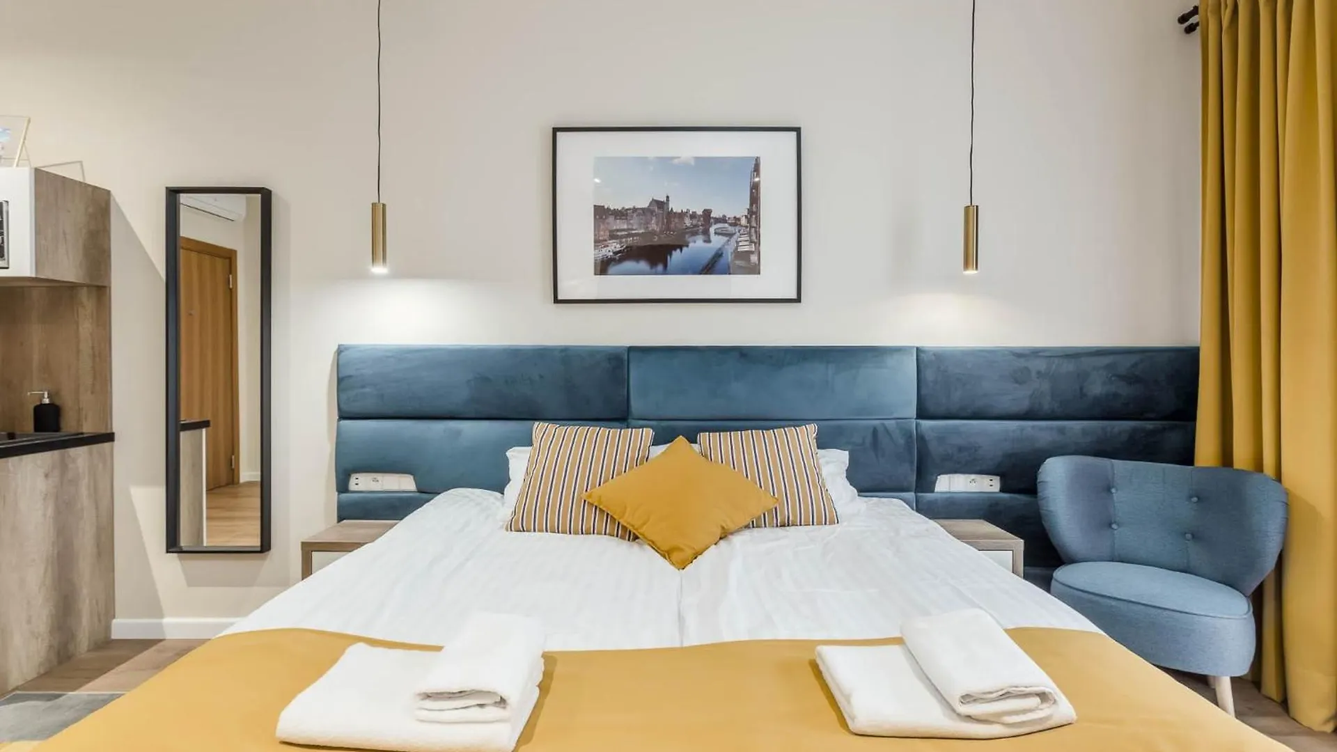 Lägenhet Rent Like Home - Deo Plaza Wyspa Spichrzow Gdańsk